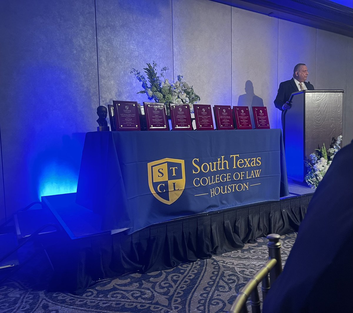 DrWynneLaToya's tweet photo. WE are grateful to see our oldest son be the Award Recipient of The Dean’s Citizenship Award @STCL_Houston! This award was est. in 1974 &amp; awarded to a graduating senior who has made significant contributions to the benefit of the law school and the community of law students! 💙💛 https://t.co/Y0CG5wa6DU