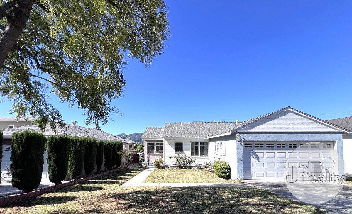 jrealty's tweet image. 3012 Los Olivos Ln, La Crescenta, CA 91214

For showing: jrealty.rentkabob.com/rental?a=3012_…

#JRealty, #PropertyManagement, #LaCrescenta, #house, #forrent, #forlease

Listed by Dylan Gallagher DRE# 02036528