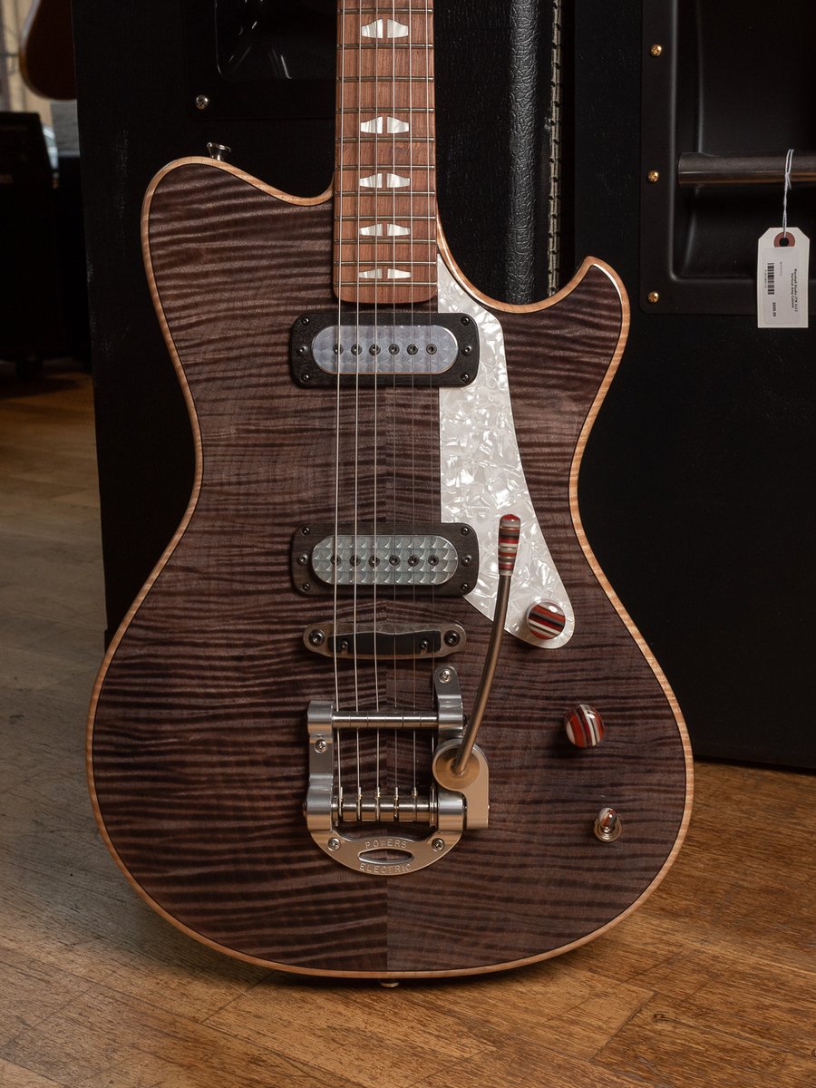 ChicagoMusicEx's tweet image. bit.ly/3TCLOOD | Looking for your next electric obsession?⚡ These flame &amp;amp; quilt tops from Powers Electric were hand-selected by the CME crew! Boutique feel, serious tone. Are you claiming one?! Stop in today or contact us to learn more! 🎸 #CME #PowersElectric