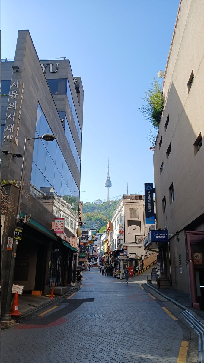 2026.4.18 [7주차 수업] 

저번주는 업무로 인해 못오고 2주만에 수업 들으려 오는데 오래간 만에 오는 기분.

날씨가 좋아서 기분이 좋다.

#나의일상