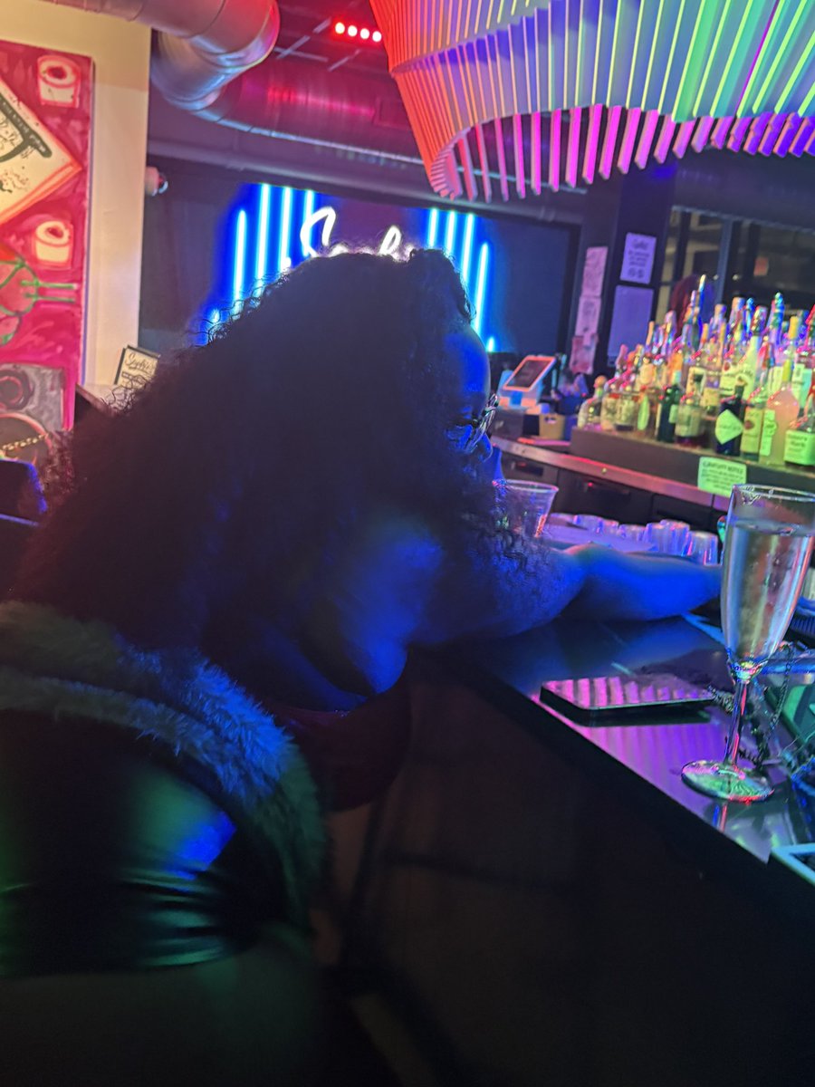 NeeNeePrettyAssᥫ᭡ tweet media