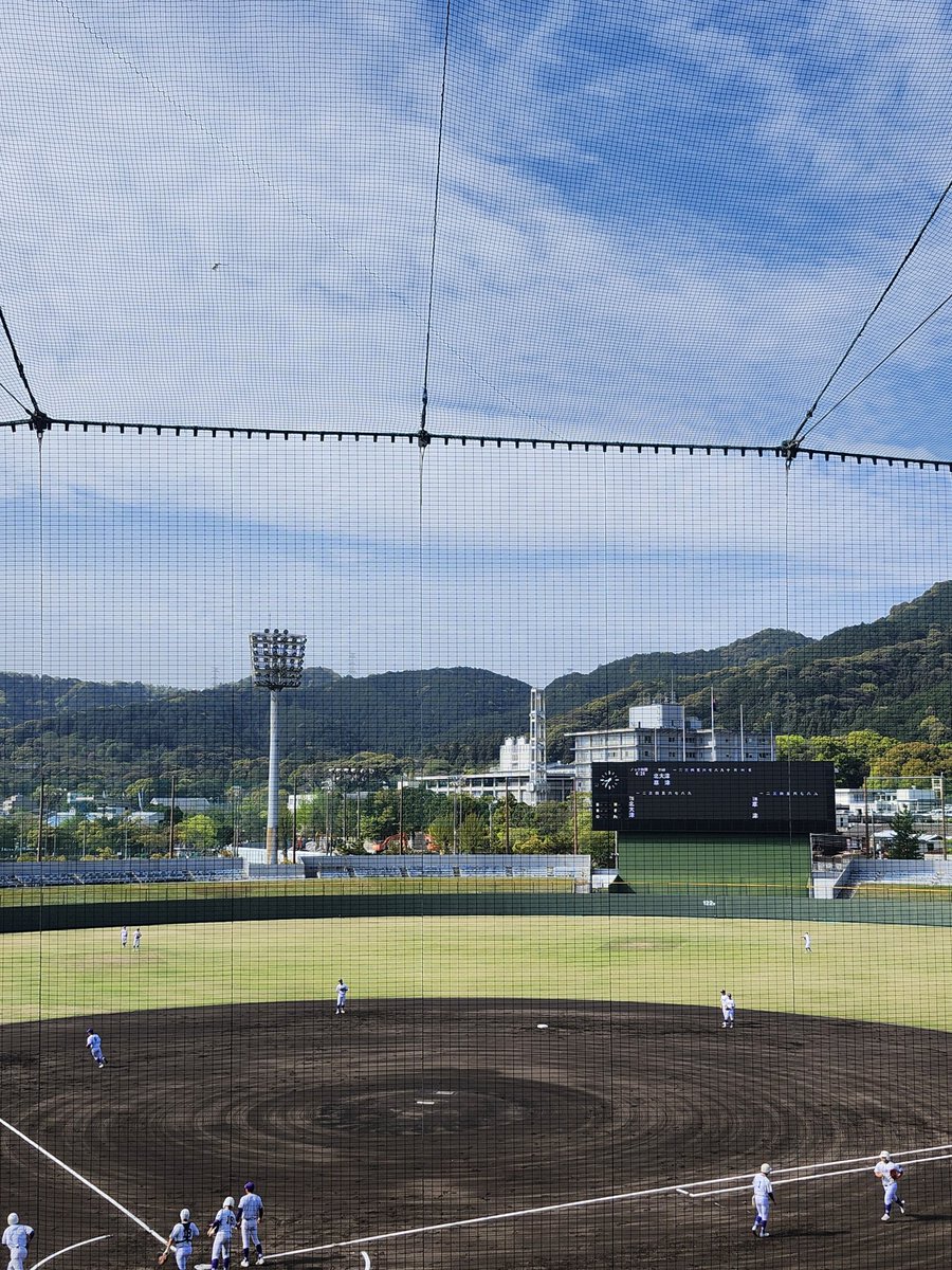 今日は皇子山に来ました。
乙訓対国際の情報もここからXを見て得ることになりそう。
センバツではDH採用が多数派だったが地方大会単位だとどうなのか？