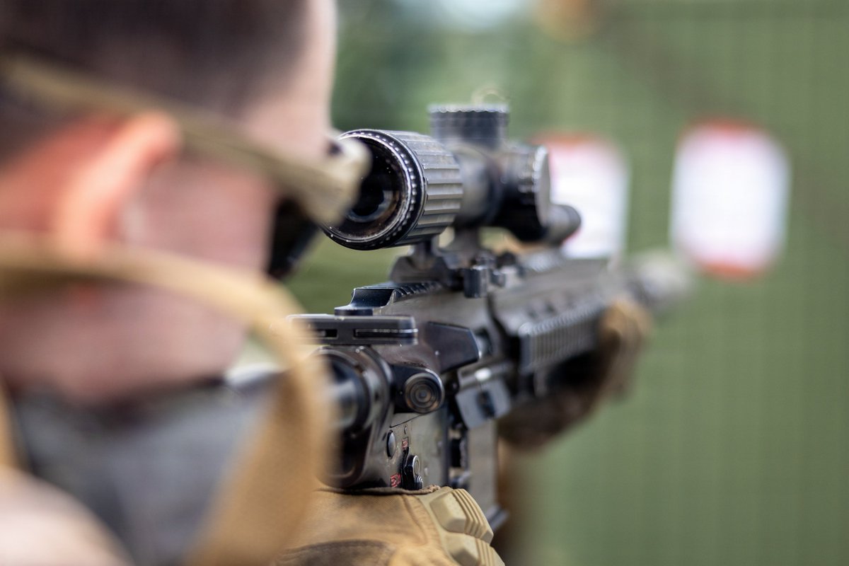 PacificMarines's tweet photo. Runnin' and Gunnin'๐โโ๏ธโโก๏ธ๐ซ
#PacificMarines with @11thmeu conduct gun #drills aboard Whidbey Island-class dock landing ship USS Comstock (#LSD45) in the Pacific Ocean, April 14, 2026.
๐ธ: Sgt. Trent A. Henry | @USMC
@INDOPACOM @US7thFleet @1stMEF https://t.co/pdlJEwt7o4