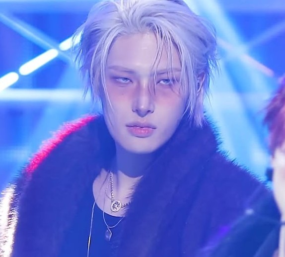 fixonfire 𓆩ᥫ᭡𓆪 * ･ tweet media