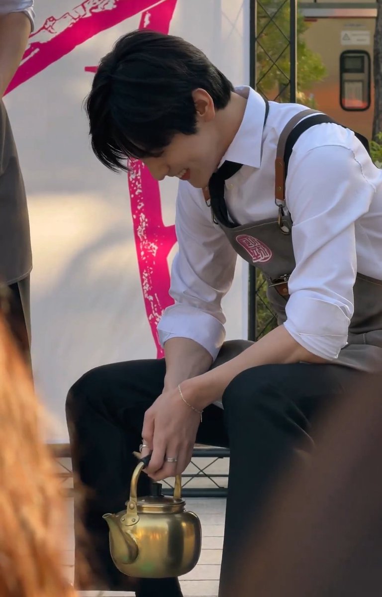 soobin-ssi, respectfully...put those hands away. they are a threat to my sanity.