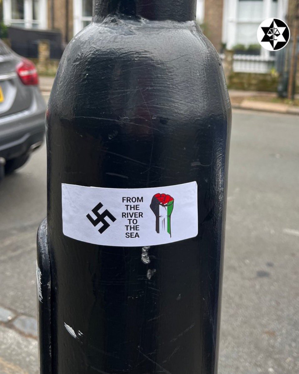 Irreverent1 tweet media