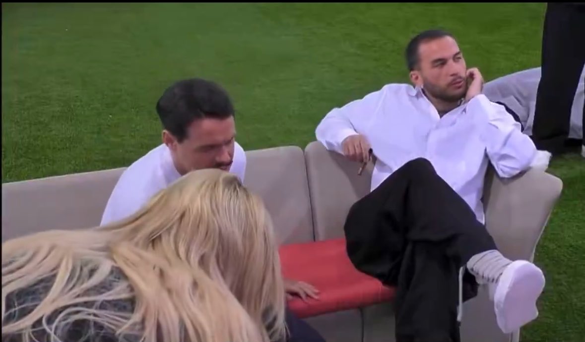 raul amore di mamma chi stavi guardando ? 

#gfvip #raucia