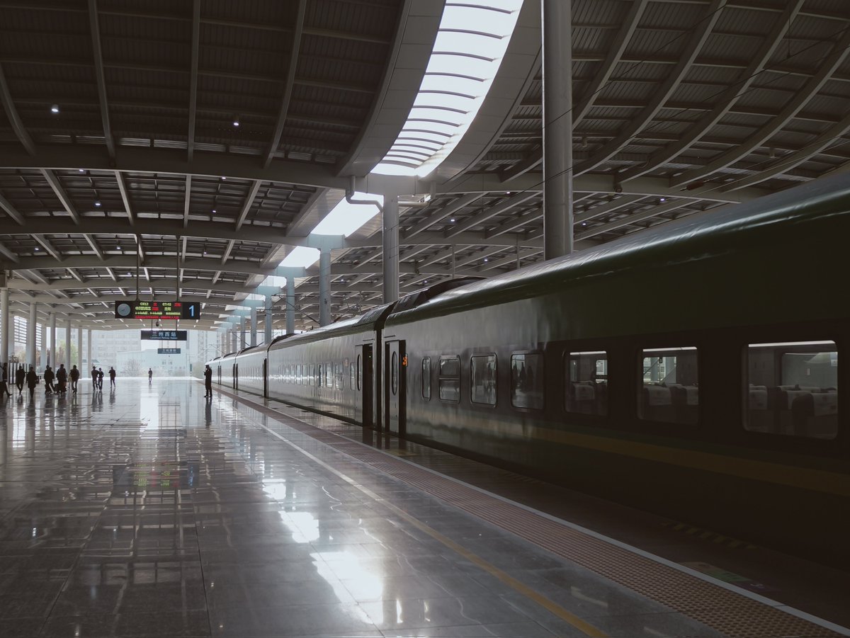 こでみせ tweet media