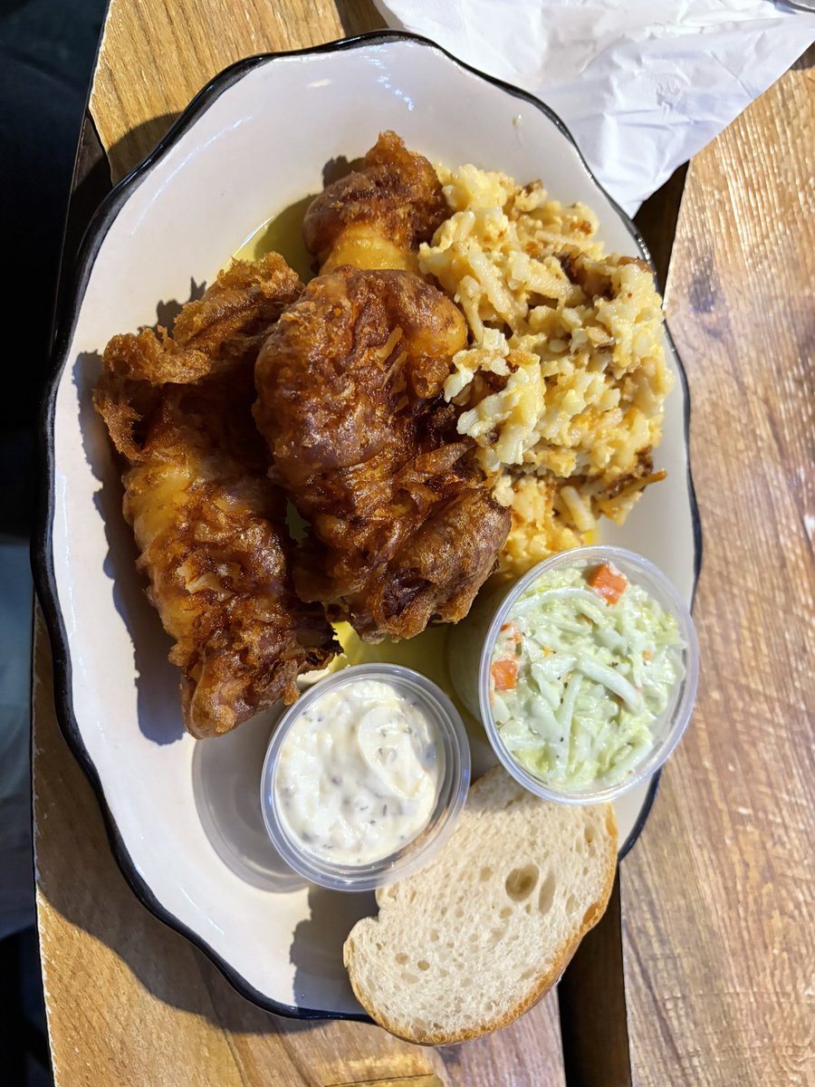 skagirlsummer's tweet photo. #fishfryfriday https://t.co/idQW1O2XO9