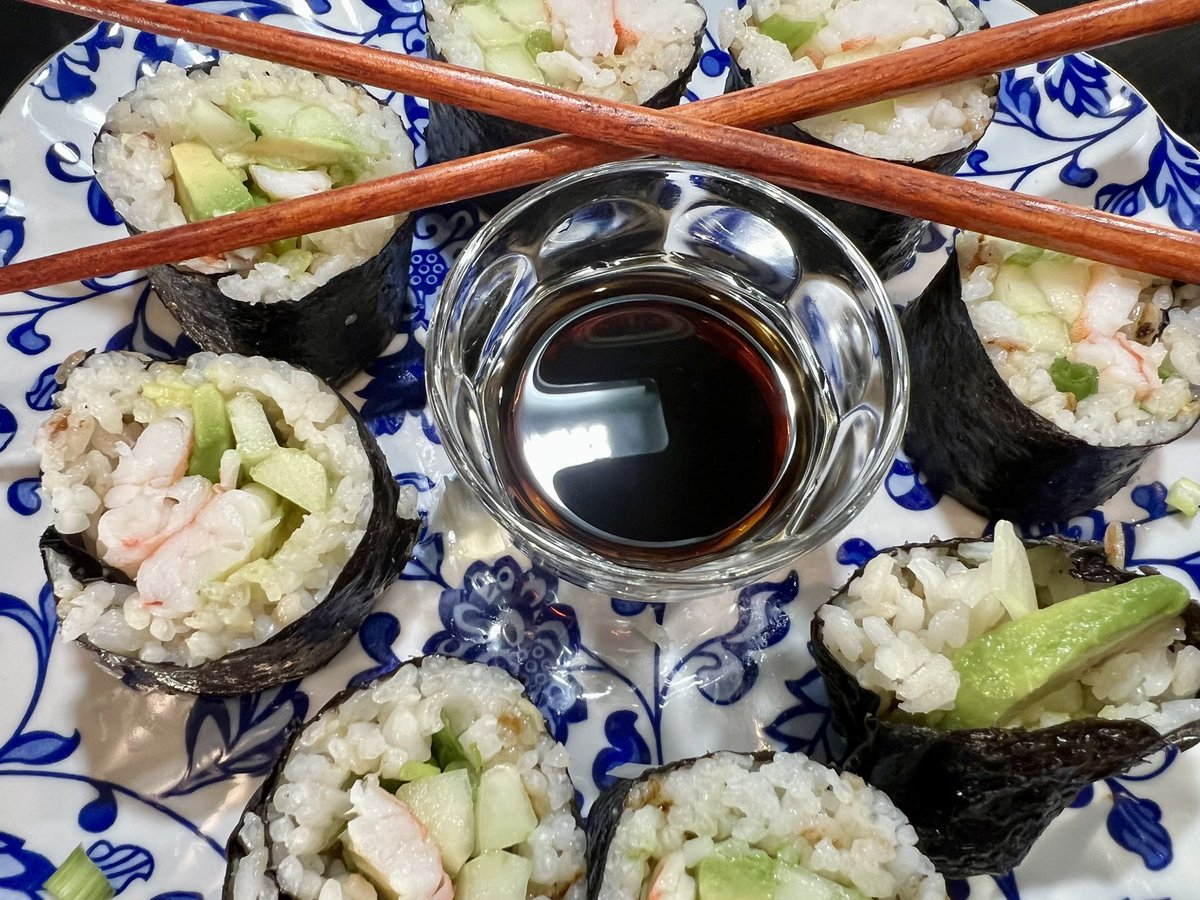 ChefSusanYtt's tweet photo. Sushi by Chef Susan! Friday night dinner at home-
#chefsusanytterberg #orlandopersonalchef https://t.co/Yqz0YbCUIP https://t.co/jBbZkmyU7T