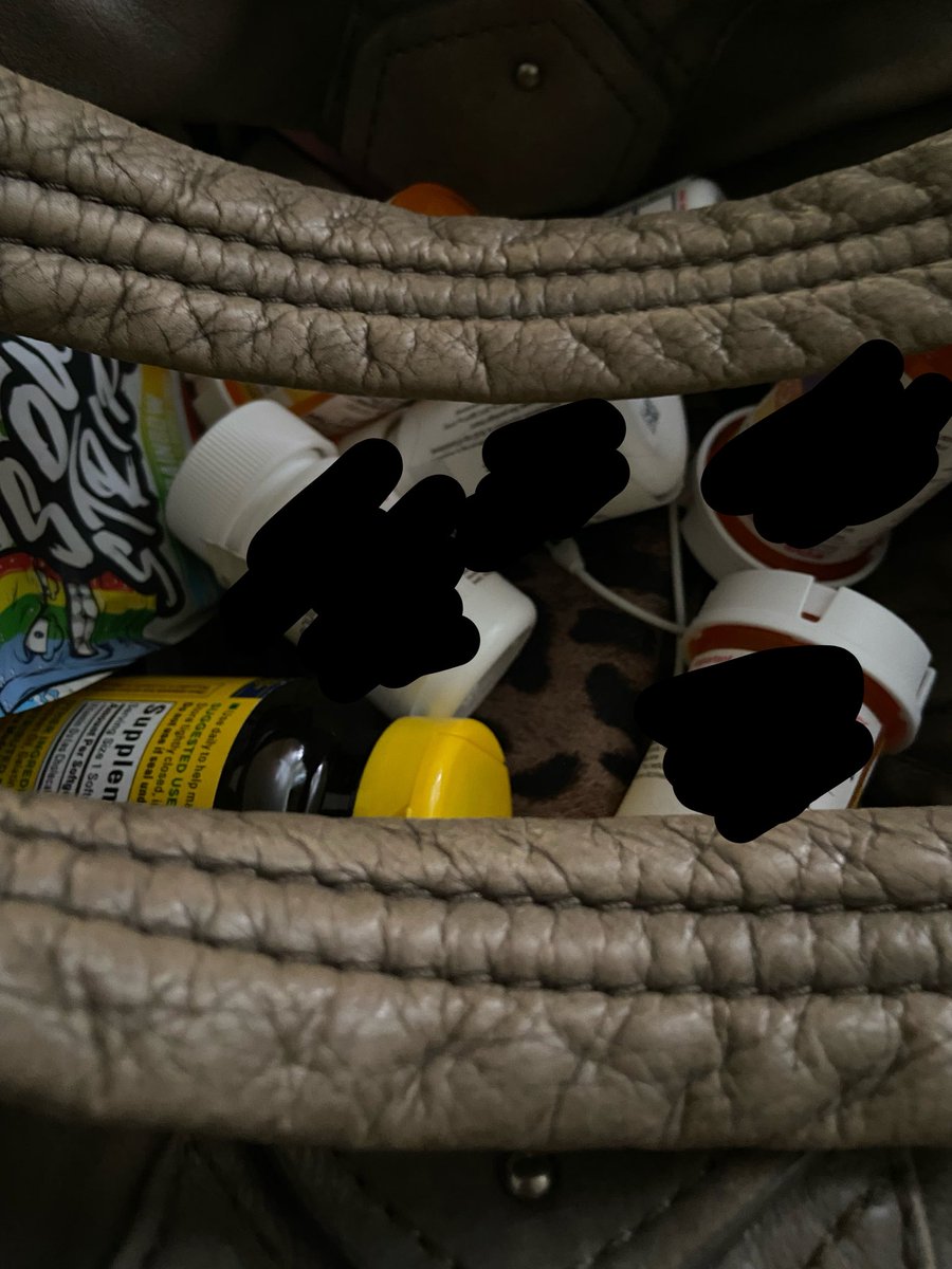 useram.y tweet media