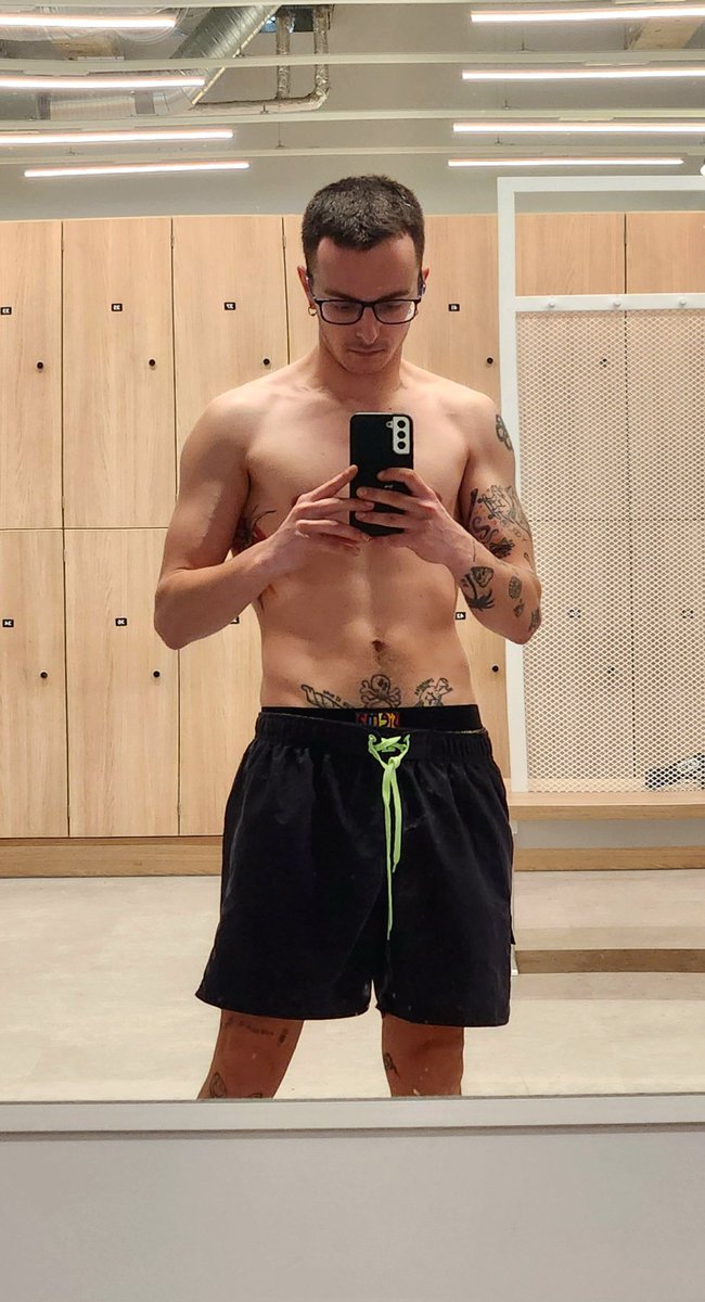 RohackiKon's tweet photo. Здесь тоже должна быть эта фотография https://t.co/d1PSLr7F0X