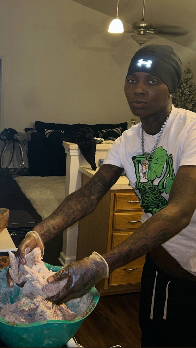 TAJEE THOT. 𓃵 tweet media