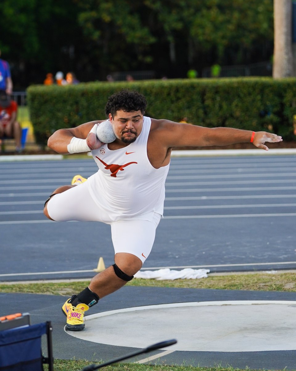 TexasTFXC's tweet photo. Tom Jones Memorial | M Shot Put Invite🤘

Michael Pinones earns a runner-up result with a heave of 19.58m (64-3) 👏

#FloKnows x #HookEm https://t.co/EtY6vba9AQ