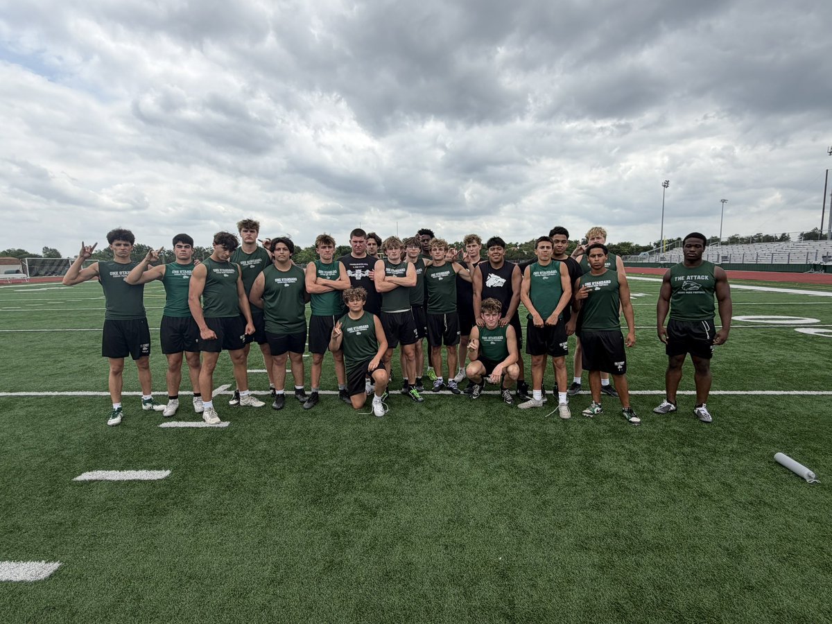 SteveRCannatt43's tweet image. Hit my ME bench today at 210 lbs. Always pushing for the next level. Improving daily. #OneStandard #Attack #NoQuit #LockedIn

@Cedar_ParkFB @CoachQCPProud @AllenMarrow @nadnerbmac