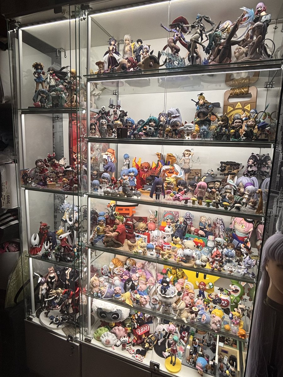 Хороёк Барахольщик tweet media