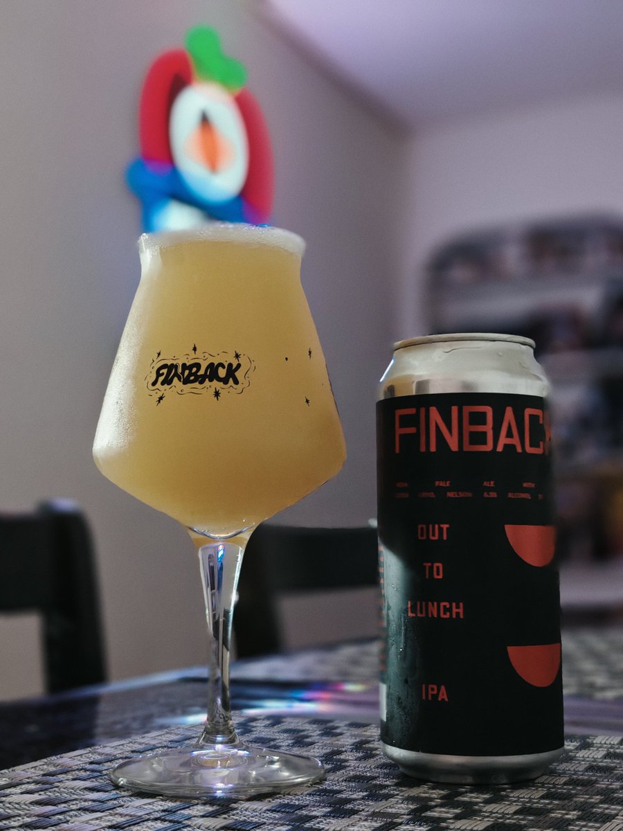 Los53's tweet photo. This team really makes me drink @finbackbrewery send me another case. Thank you. #LGM https://t.co/0kUzXyGjfc