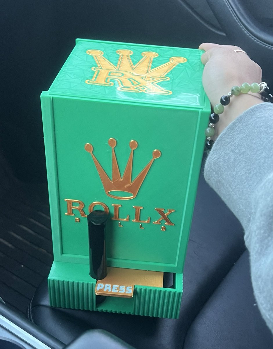 RollxRolls's tweet photo. @B_Eazyllc Just got mine done ! So stoked ! These are fire 🔥🔥🔥 https://t.co/NsoJCKX0FF