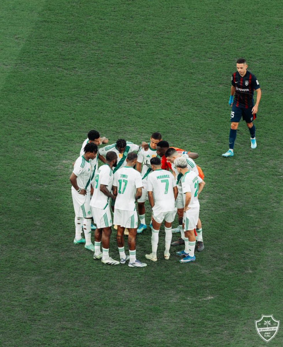 هذا الاجتماع كان اعظم من اجتماع امريكا وايران في باكستان🤩
 #الاتحاد_ماتشيدا #الأهلي_جوهور_دار_التعظيم
 #دوري_أبطال_آسيا_للنخبة