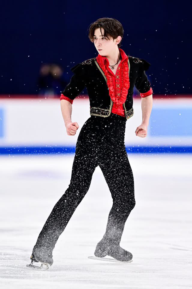 troublemaker 🪽 LUTO yuma kagiyama LUTO rikuryu tweet media