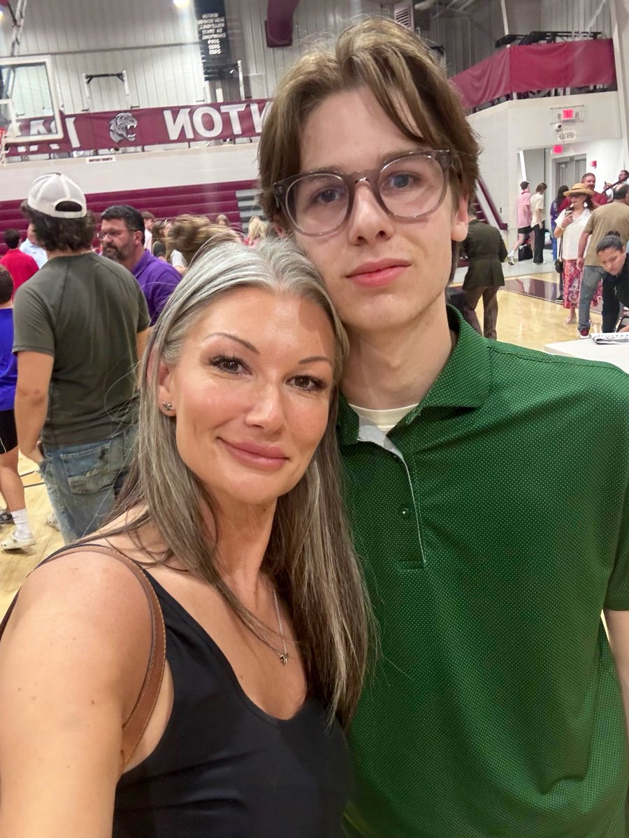 Brooke tweet media