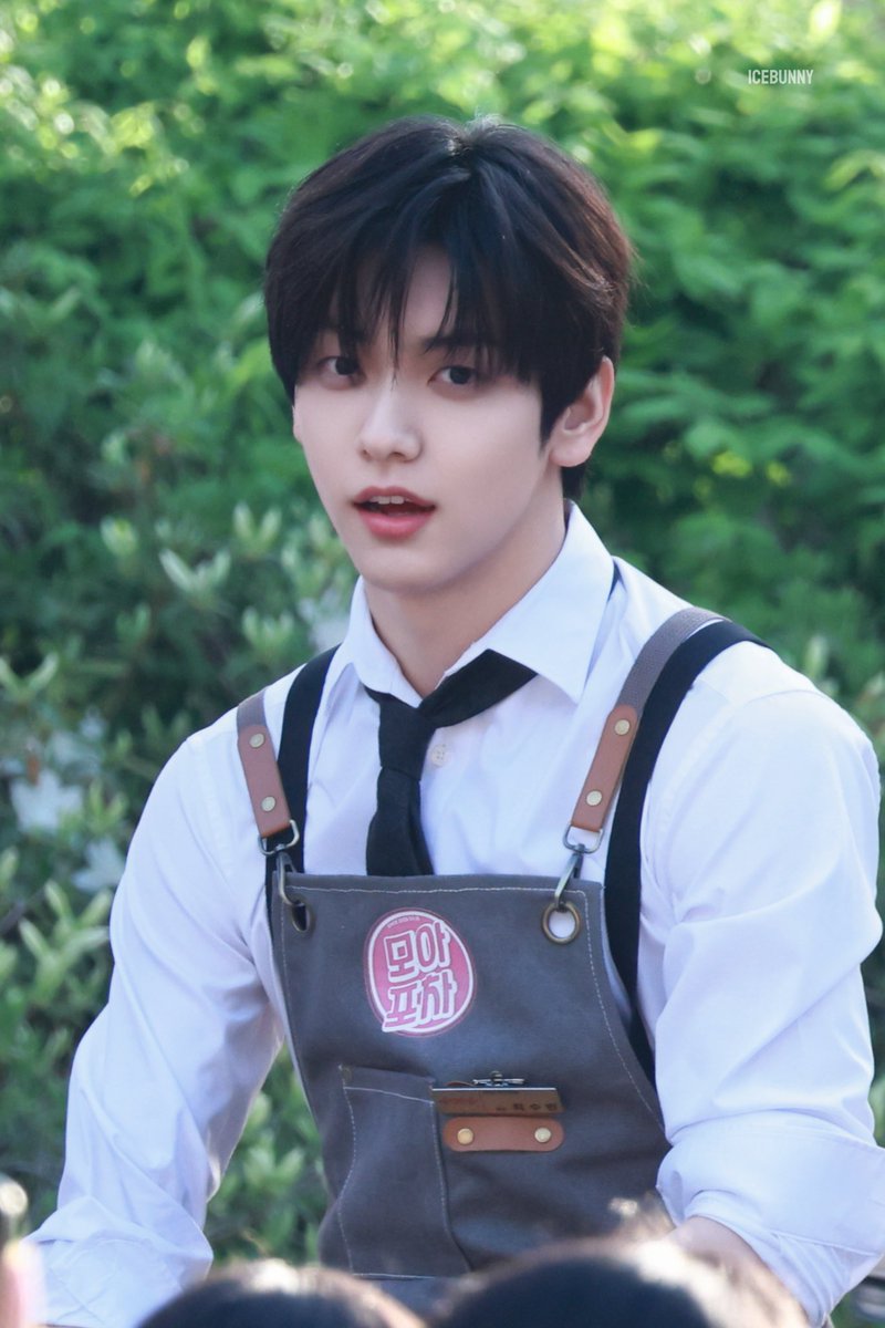 ICEBUNNY1205 tweet media