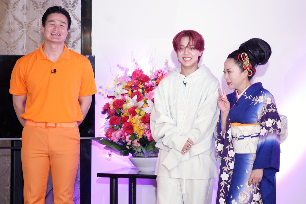 tvtokyo_plus's tweet photo. ＼📢記事公開／

「#ヴィクトリーグ！」収録レポ
LIL LEAGUE＆KID PHENOMENONが
前代未聞のパフォーマンス⁉

記事は👇
https://t.co/syjnOzt2RF

最強ものまね軍団と
歌唱点＋パフォーマンス点でカラオケバトル

放送後に隠しなしの写真を公開するので
もう一度記事を見に来てね

@tx_victoleague https://t.co/vMNwFGvFDc