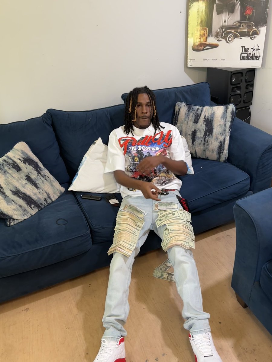 Krammd_'s tweet image. We take packs🌳&amp;amp; den we slammm🤼‍♂️em #nfs #stl #atl