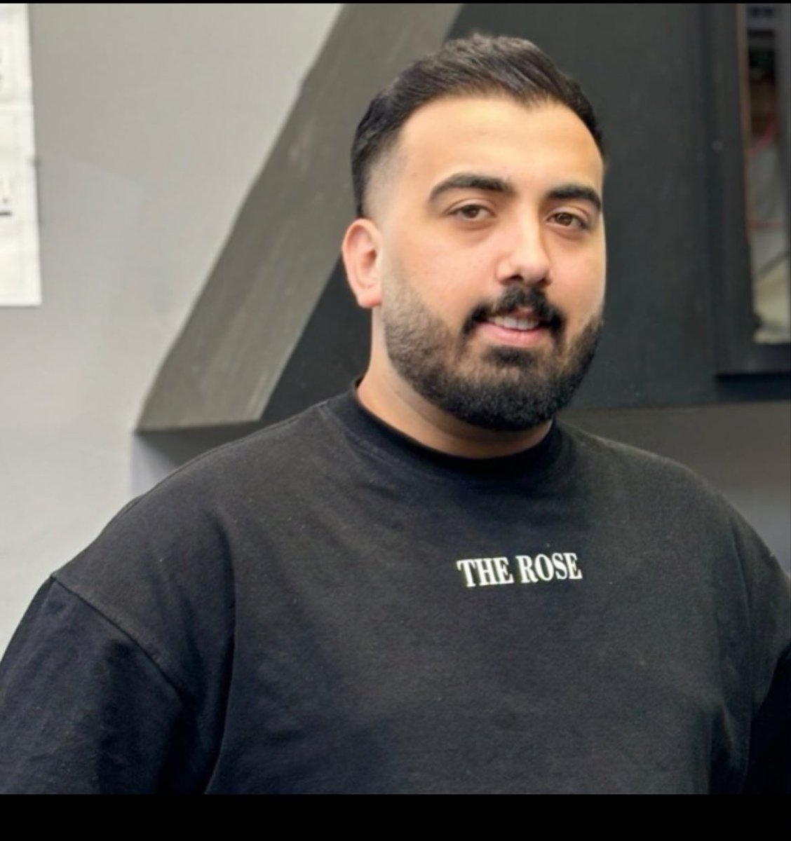 داشتون tweet media