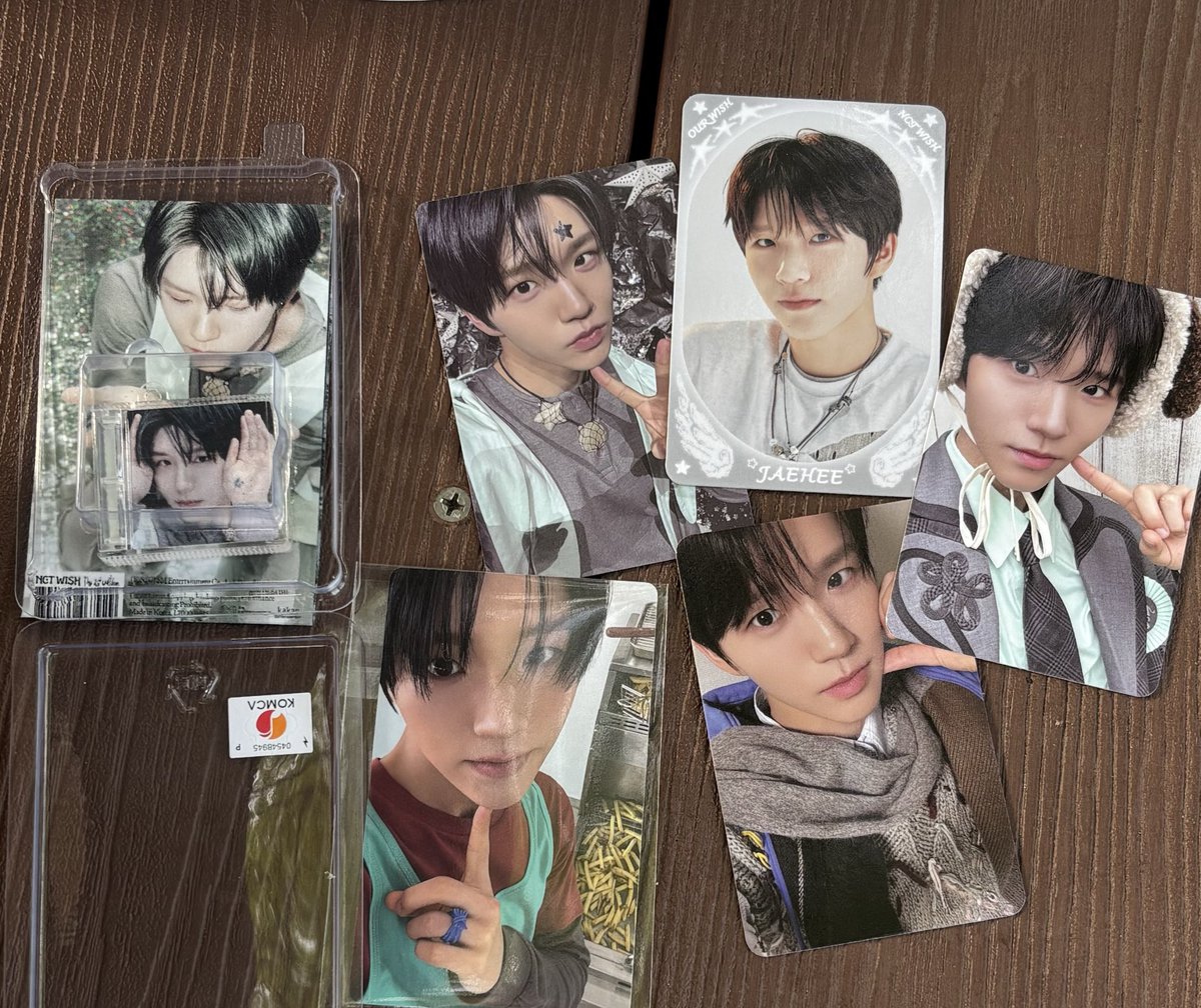 ちぢみ tweet media