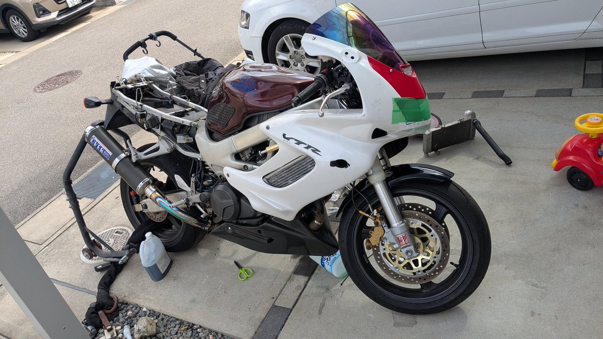 犬らいだーT tweet media