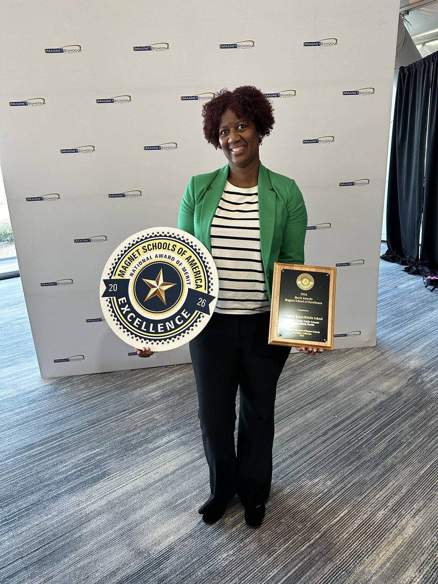 Pompano Beach Middle School tweet media