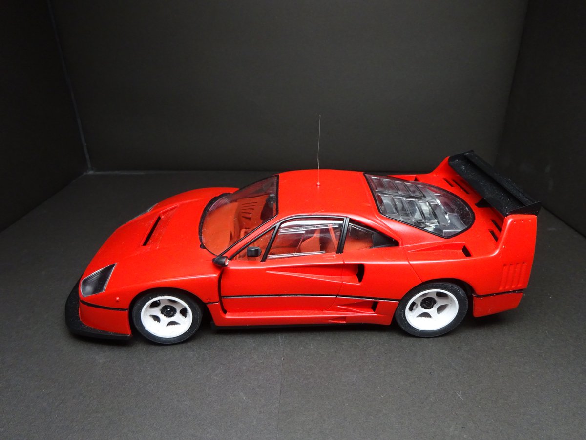 9fUM8tZL9WczczB's tweet image. #plasticmodel #scalemodel #プラモデル #プラモ #カーモデル #フジミ #FUJIMI #124scale #Ferrari #F40LM