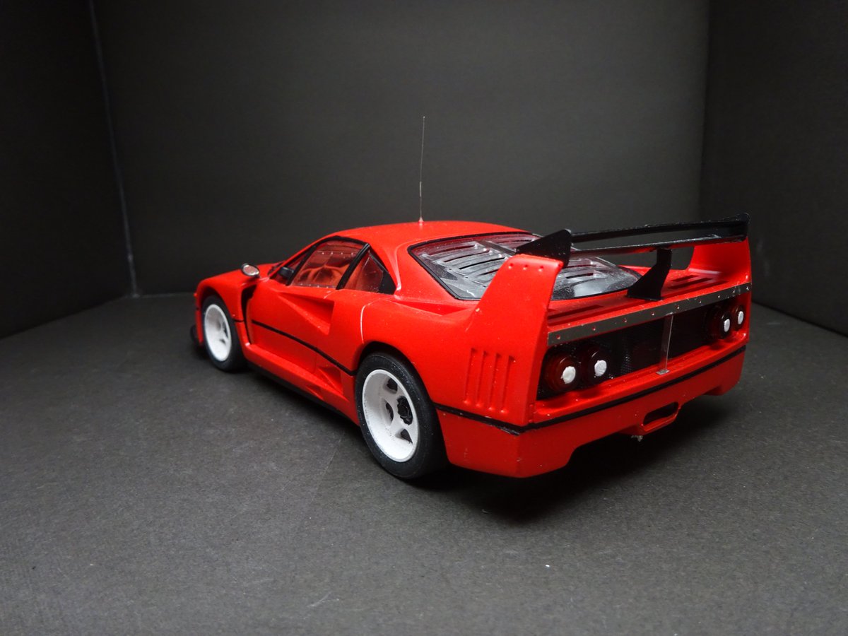 9fUM8tZL9WczczB's tweet image. #plasticmodel #scalemodel #プラモデル #プラモ #カーモデル #フジミ #FUJIMI #124scale #Ferrari #F40LM