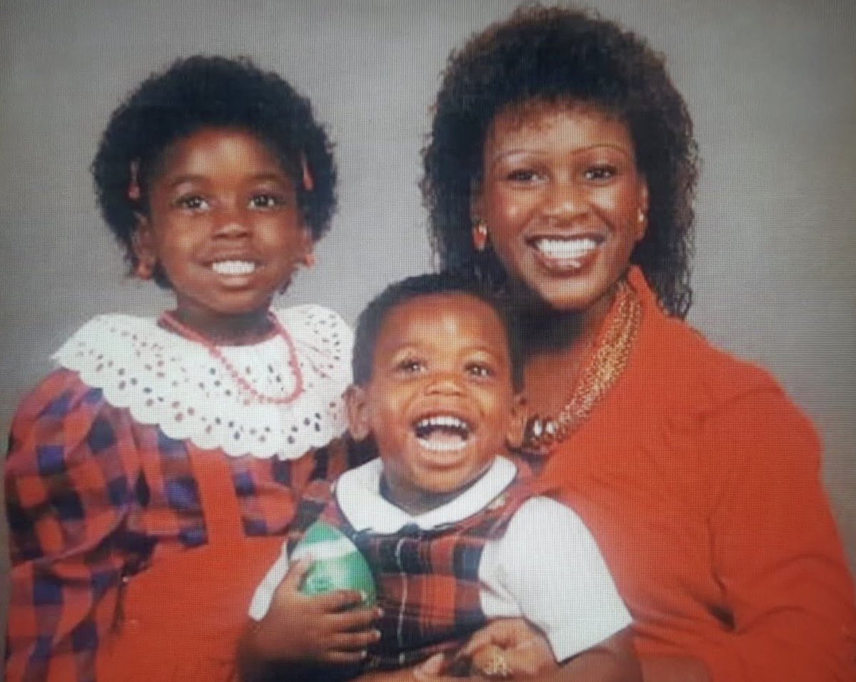 osmattmurschel's tweet image. The tiny, green football was a gift from his father when he was a baby and it began a passion for football that David Overstreet II has demonstrated all through his life, including taking over as cornerbacks coach at #UCF. 

orlandosentinel.com/2026/04/17/dav…