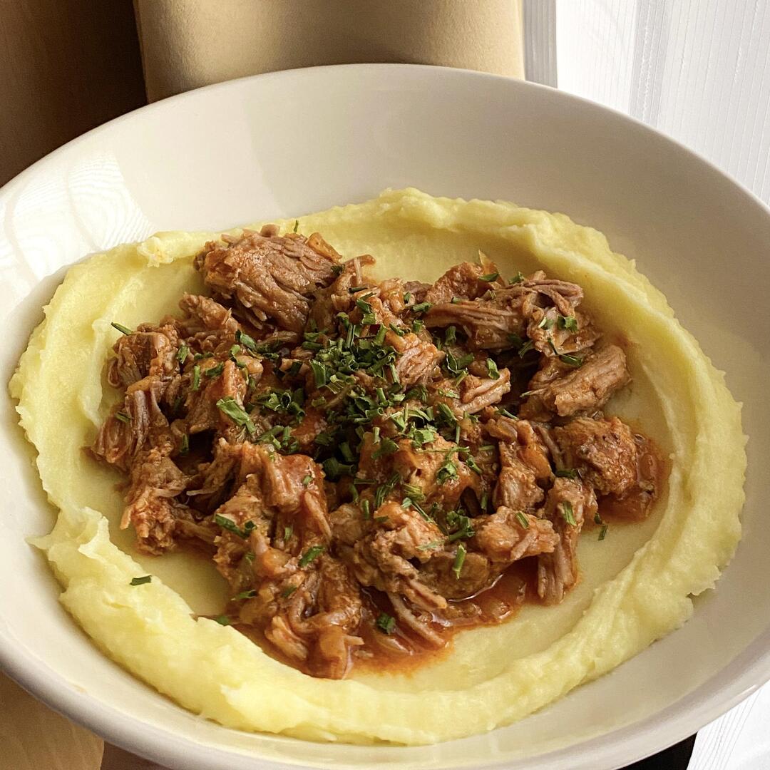homevsfastfood's tweet image. [homemade] Mashed potatoes with pulled pork
#homemade #mashedpotatoes #pulledpork #comfortfood #weeknightdinner #homecooking #food #recipes #foodpic #foodie #foodlover #cooking #hungry #goodfood #homecookingvsfastfood