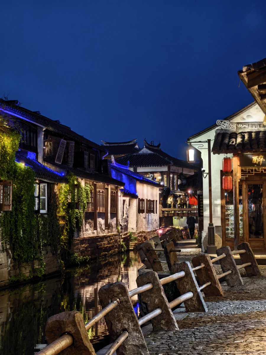 China’s “No.1 Water Town---Zhouzhuang 周庄 tweet media