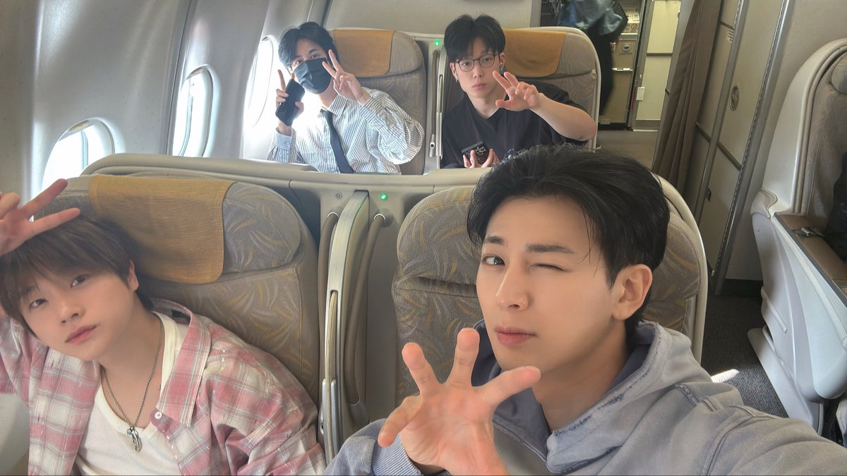 iKONの出国久しぶりすぎる😭💕
みんなかわええええ
早く会いたい