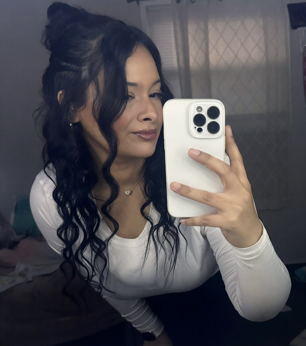 RiahNextDoor tweet media