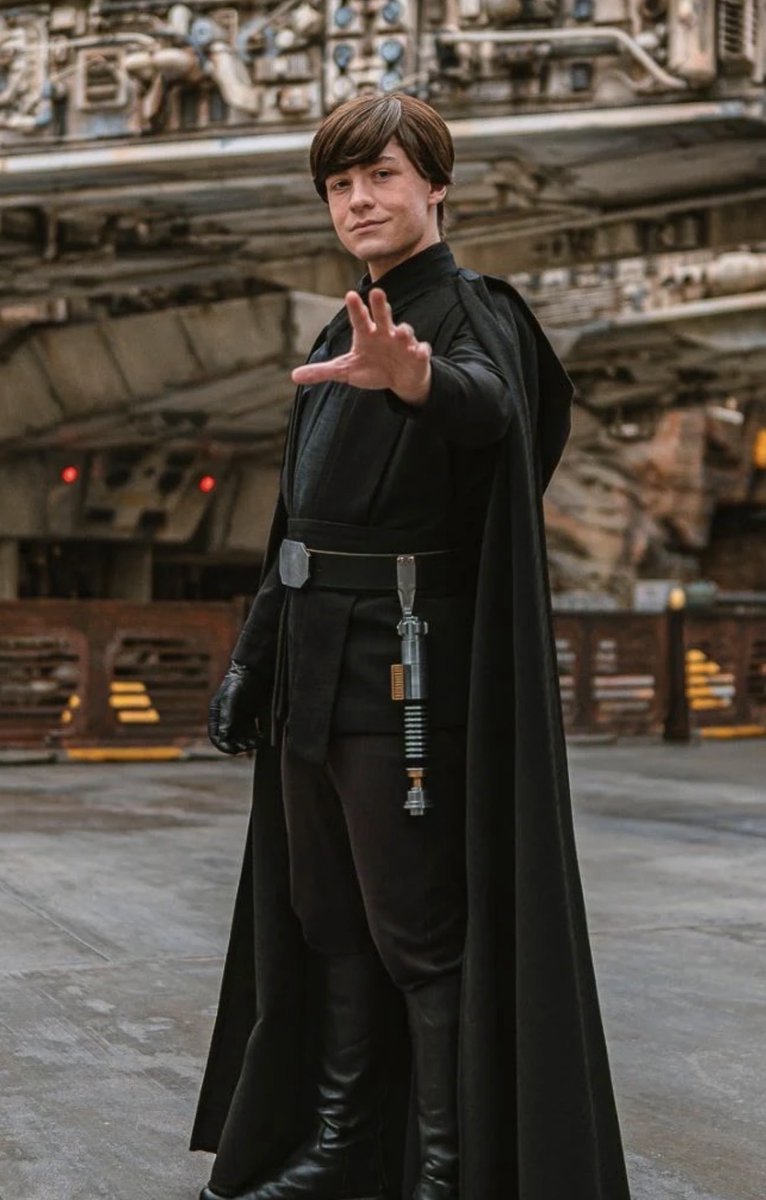 maxfperry's tweet photo. I’m losing it at Galaxy’s Edge’s non-binary Luke. It’s very, “They The Force Be With Them.” https://t.co/fS7TMsVGUD