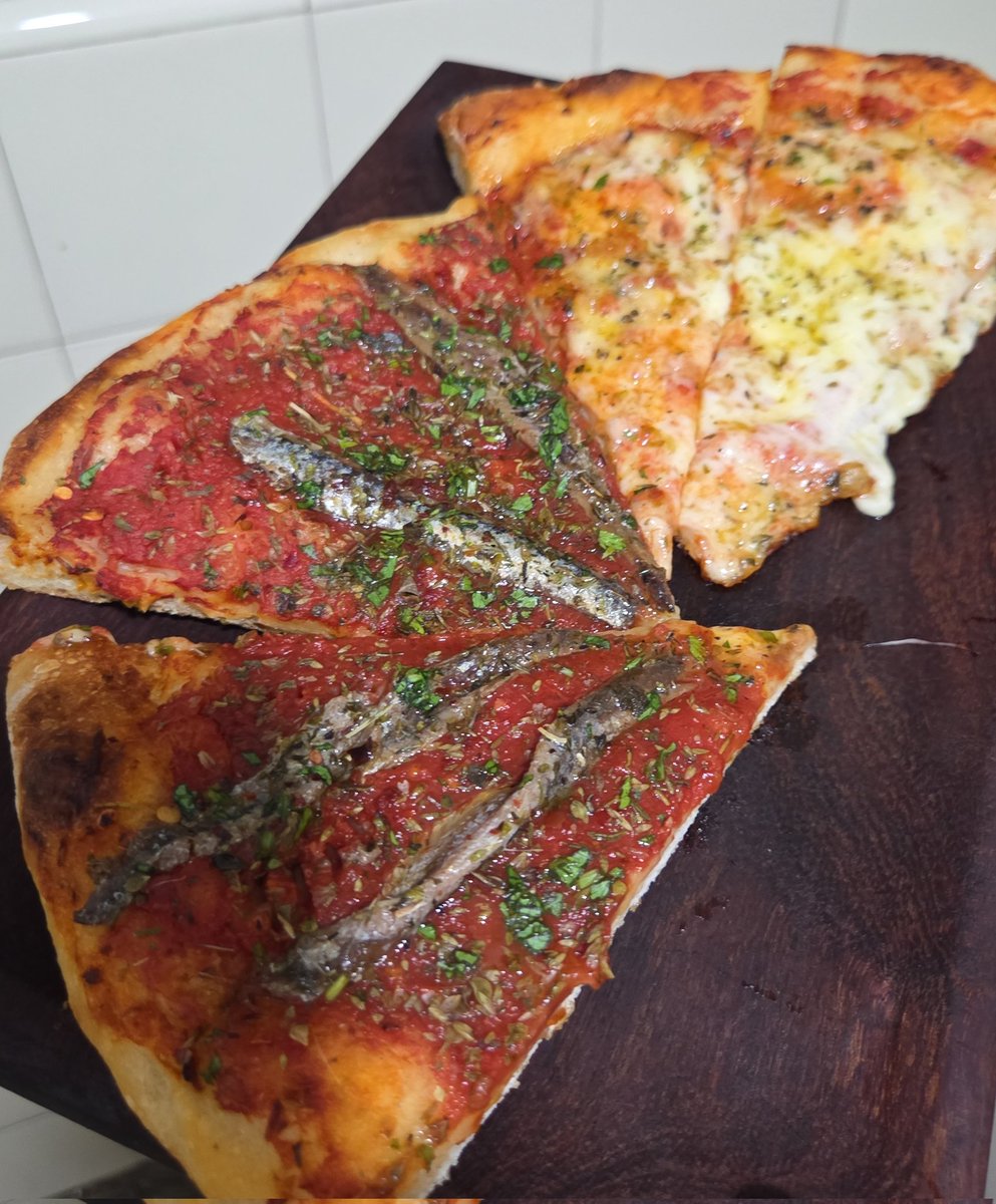 Santas anchoas Batman.

Lo de <a href="/rabiosaok/">rabiosaok</a> es antológico.