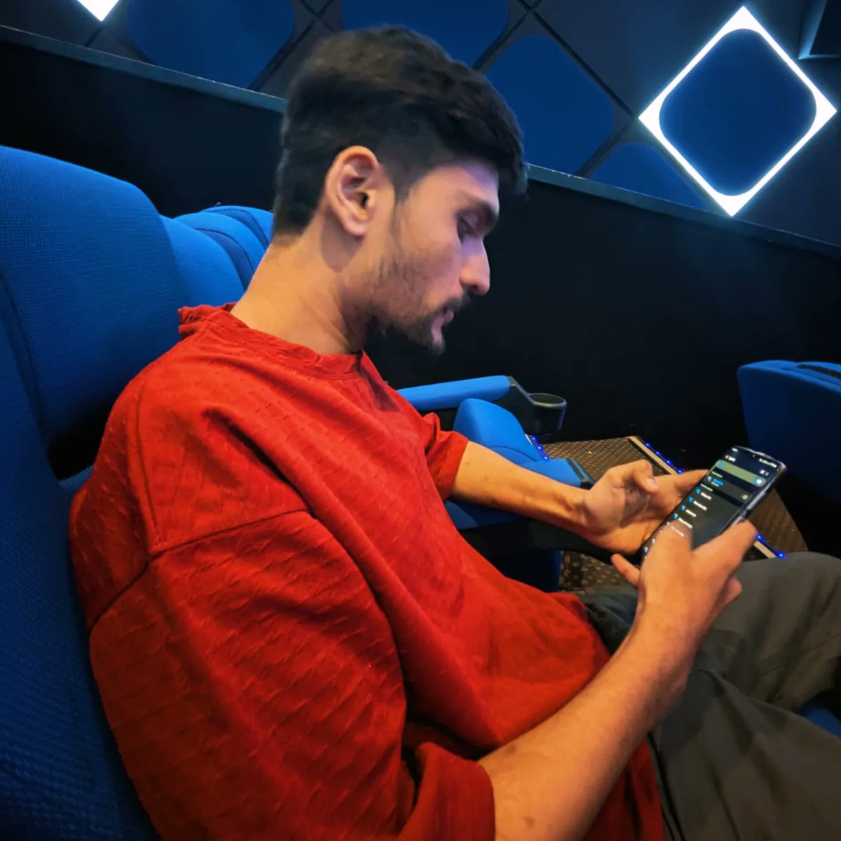 Azfar Shaikh tweet media