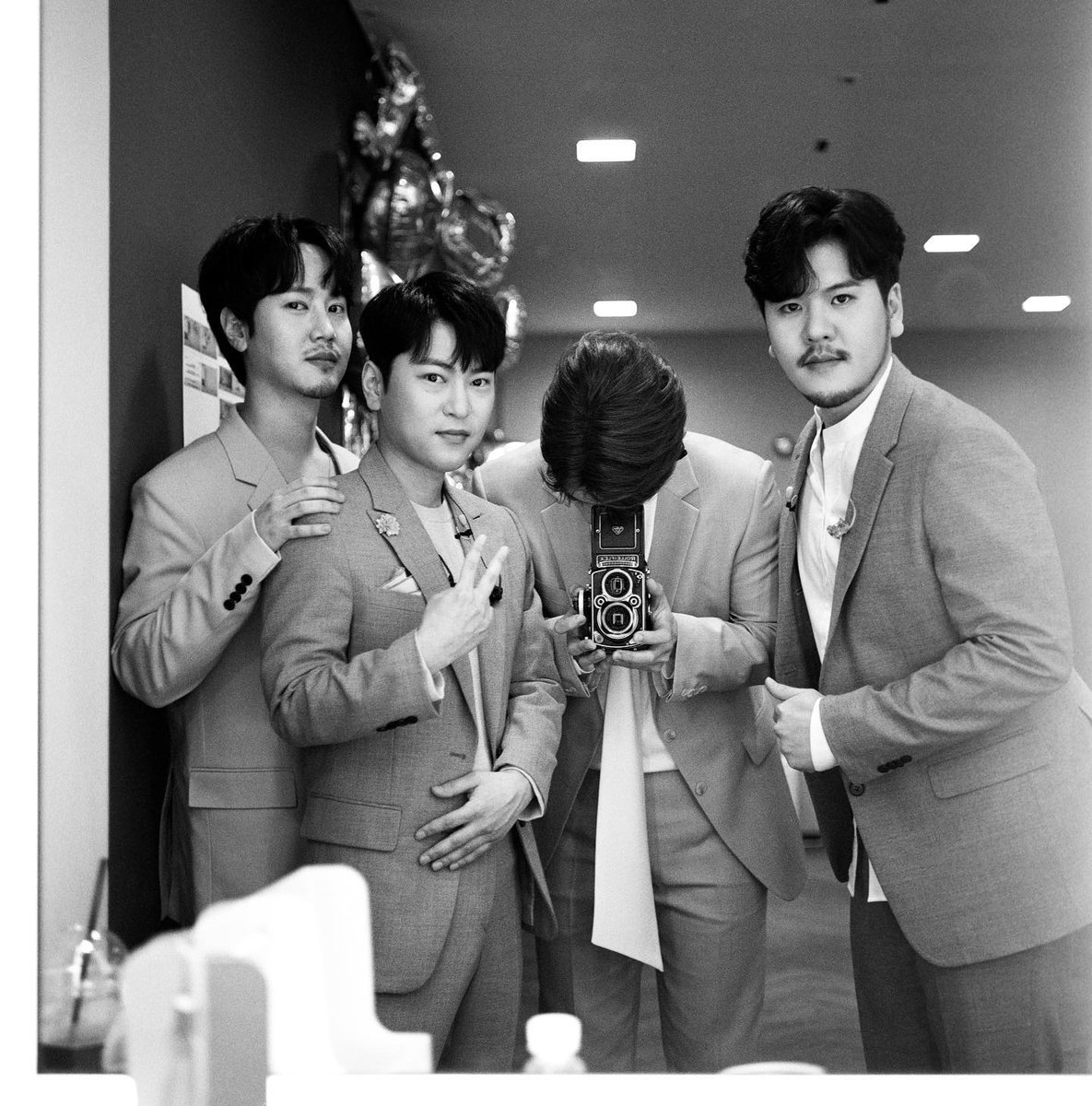 #4년전_오늘의_라포엠 

2022.04.18. (월, 08:32 PM)  

#라포엠 #유채훈 인스타그램 @ ych_muse  
“#뜨거운씽어즈 구원투수 라포엠 본방사수💕”