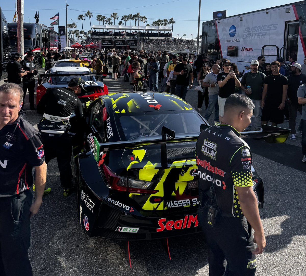 BoziTatarevic's tweet image. Incredible crowd for practice day at @GPLongBeach.