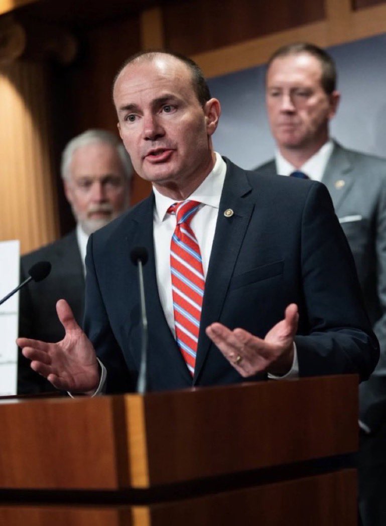 Mike Lee tweet media
