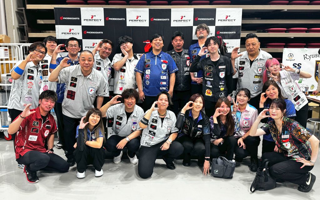 CosmoDarts's tweet image. 🌾PERFECT第4戦 新潟🌾
📢スタートのお知らせ📢

PERFECT第4戦が新潟で開催‼️
多数のCOSMO DARTSプレイヤー、Fit Flightプレイヤーが出場します🎯

皆さまの応援をよろしくお願いいたします‼️

LIVE配信はこちら↓↓
youtube.com/live/7KczQueNo…

#CosmoDarts #FitFlight #PERFECT #darts