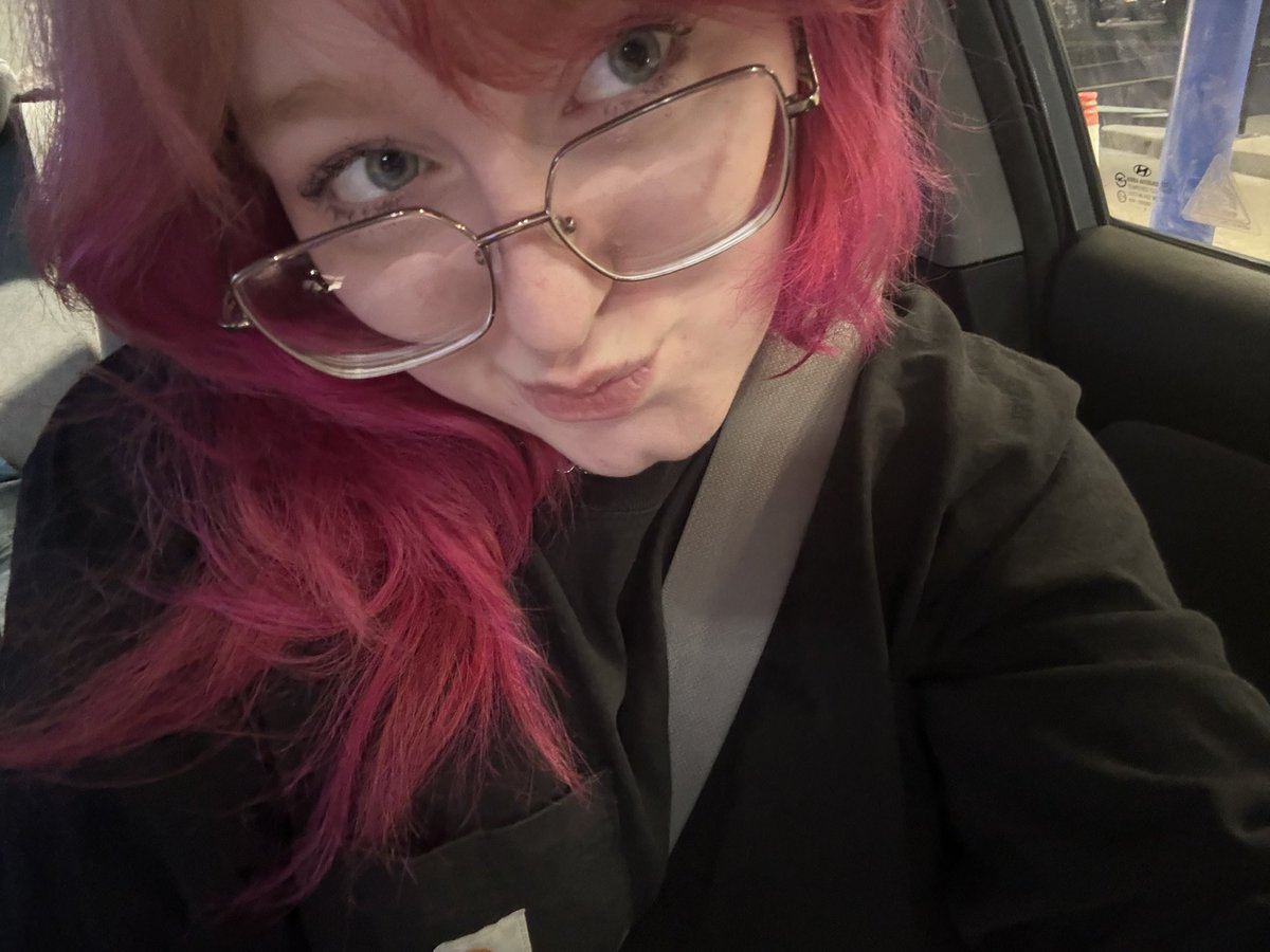 fairyseajellie's tweet image. #friday #night