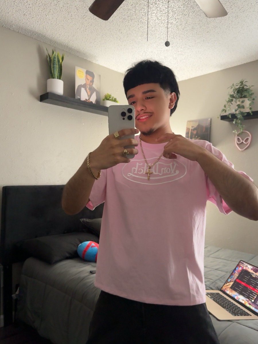 bryan22_l's tweet image. real one only ⭐️
#rt #dallas #latino #texas #dtx