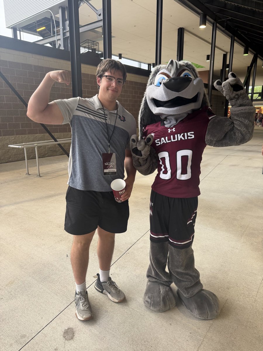 case_stiles56's tweet photo. Thank you @SIU_Football @CoachNGriffin for the junior day invite! Loved the program and loved the coaching staff! https://t.co/a1Nl4coZaH