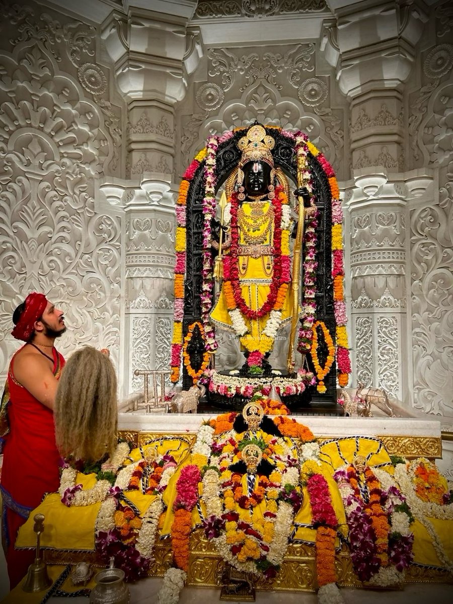 रामलला के रूप और श्रृंगार में ही स्वर्ग का अनुभव है।